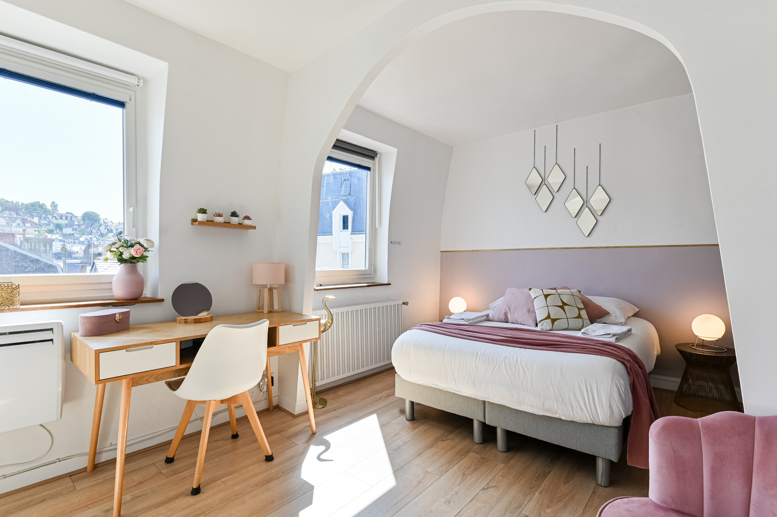 Chambre parentale aux tons mauves